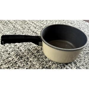 Vintage Yellow Club Cookware Aluminum Pot 3 Qt 8 inch Sauce Pan No Lid